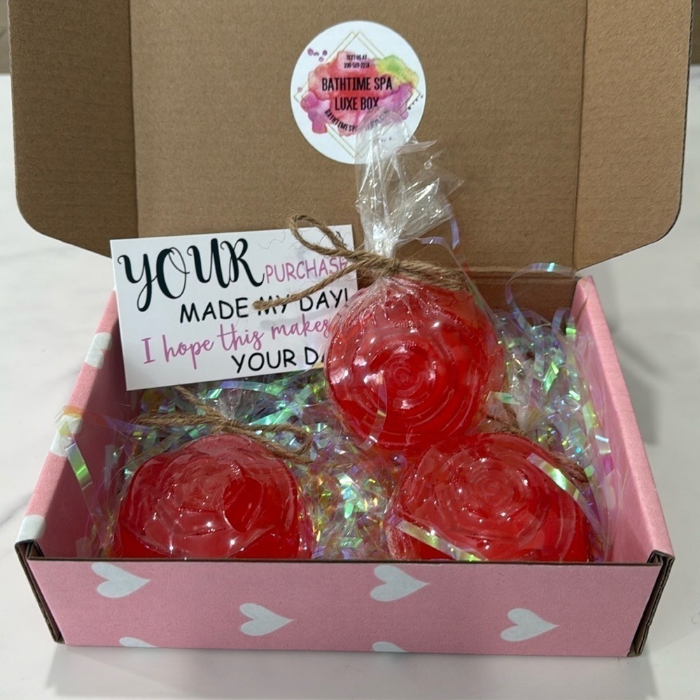Rose soap bars đč Set of 3 - Picture 12 of 12